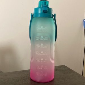 Motivational water bottle